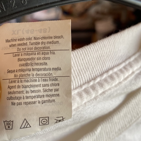 Levis 501 Jeans San Francisco Giants giveaway t-shirt. Size XL - Picture 8 of 8